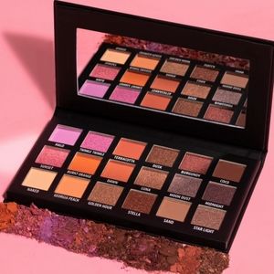 KAB Cosmetics Day+Night Eyeshadow